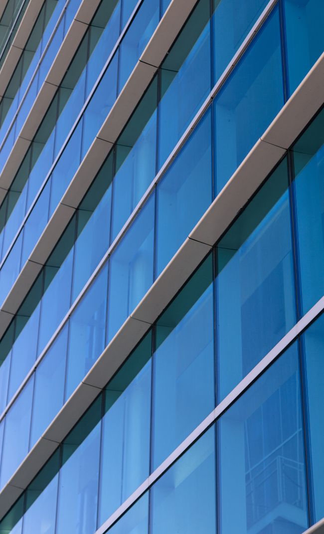 fachada de vidro em Taboão da Serra